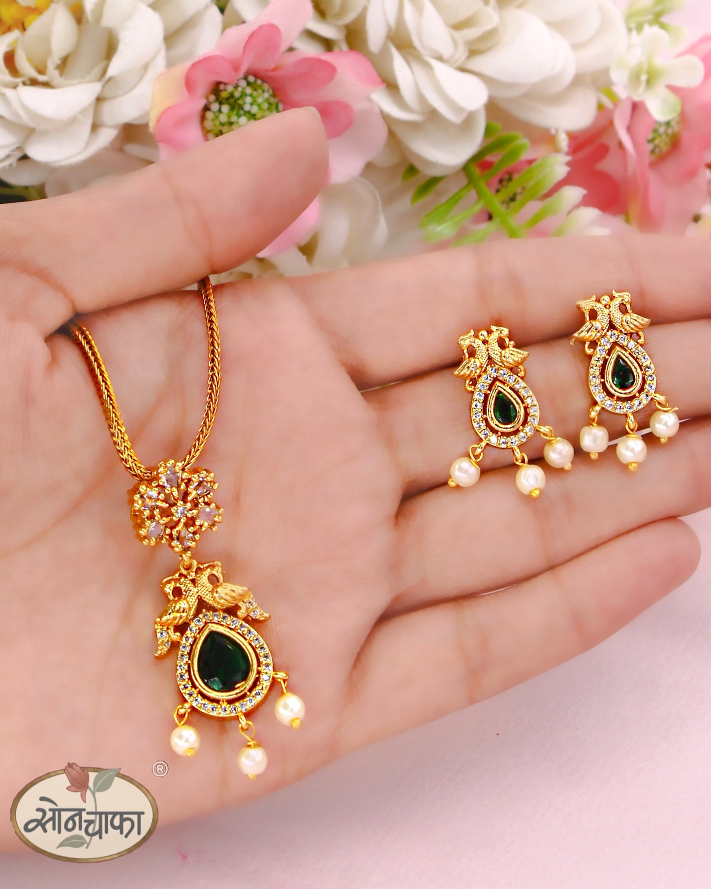 MAJESTIC PEACOCK NECKLACE