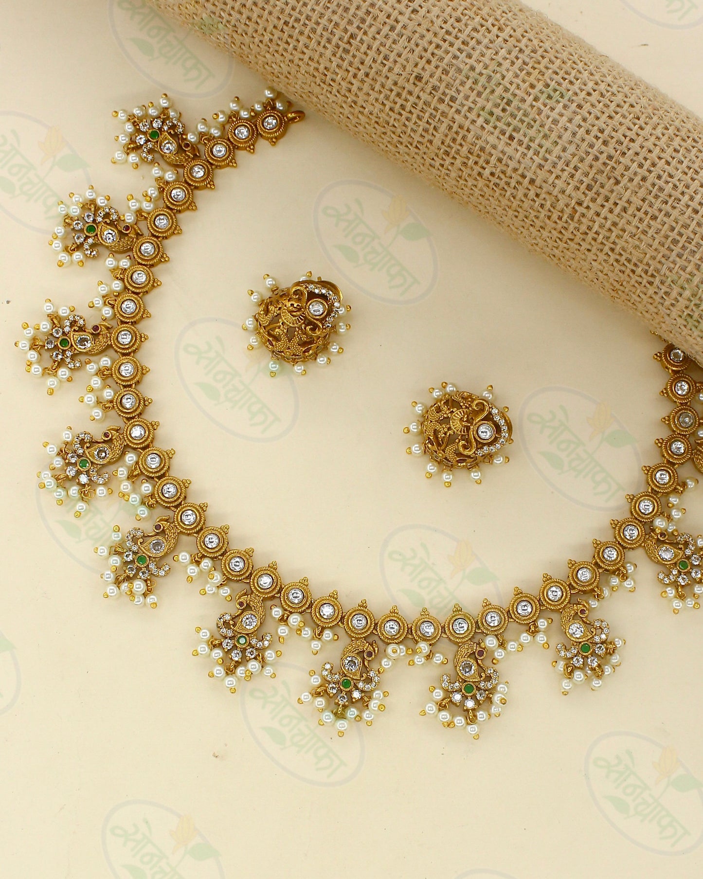CLASSICAL KUNDAN NECKLACE