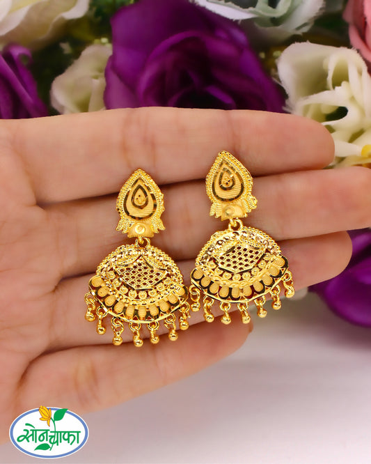CLASSIC GOLD PLATED EARRINGS