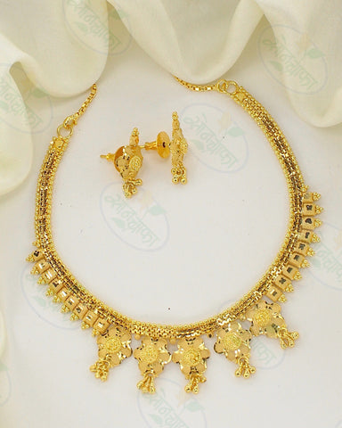 DELIGHT FLOWERET NECKLACE