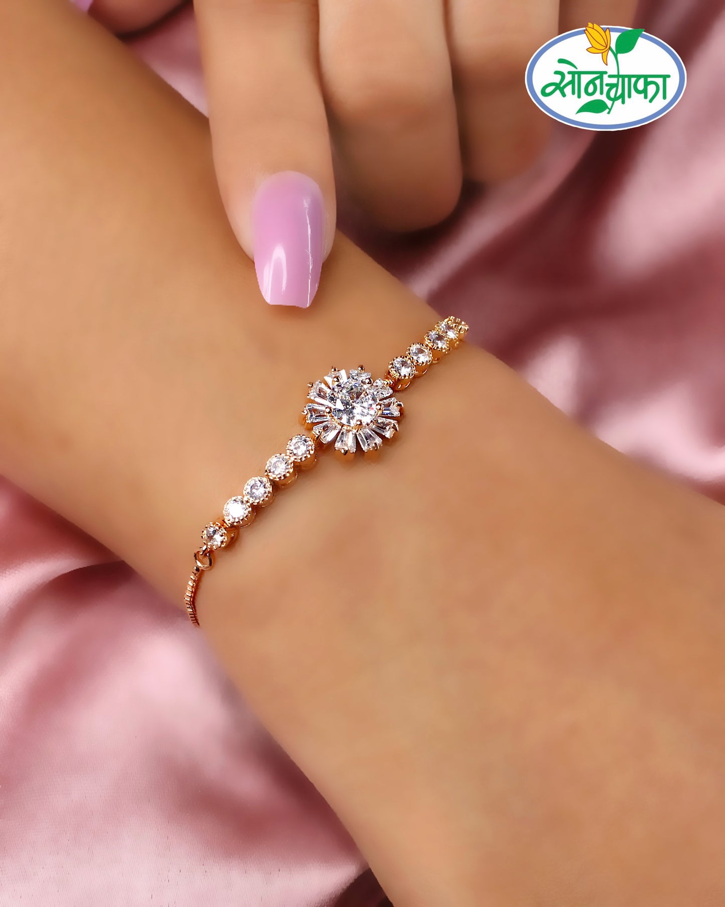 GLINTING GLAM DIAMOND BRACELET