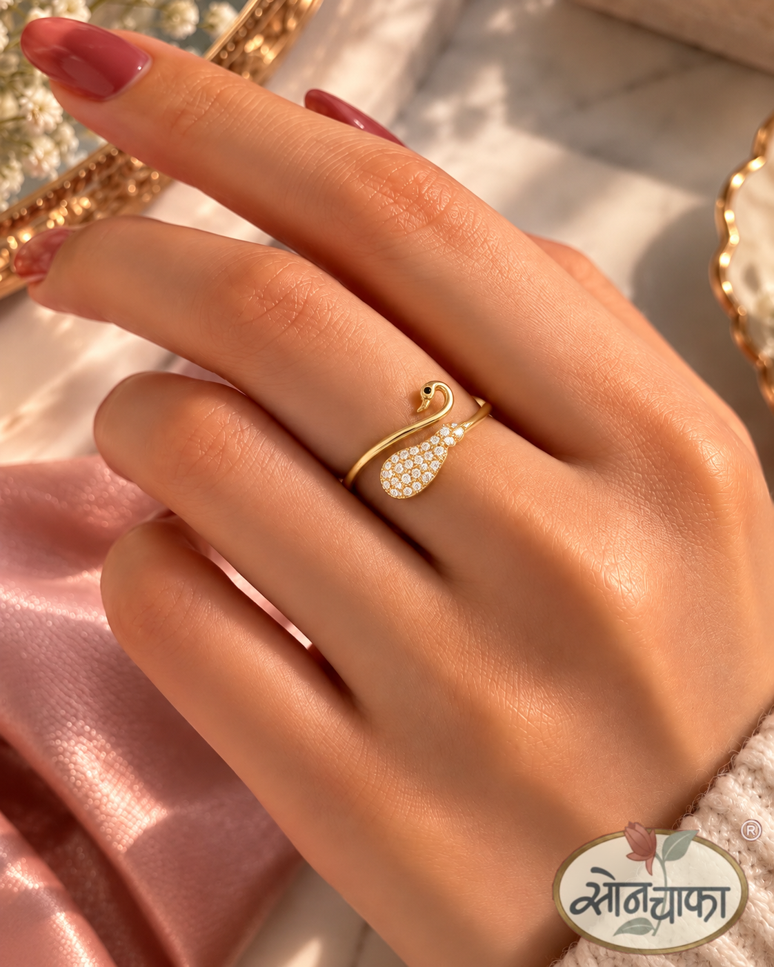 ROYAL SWAN DESIGNER RING