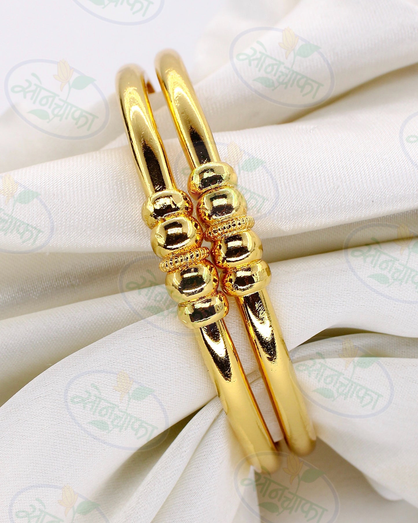 CLASSY GOLDEN BABY BANGLES