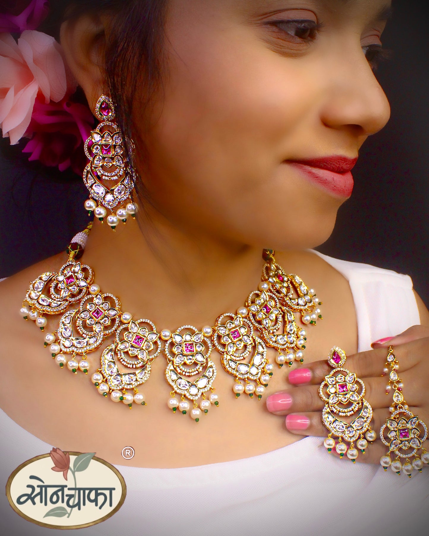 FANCIABLE  PEARL NECKLACE
