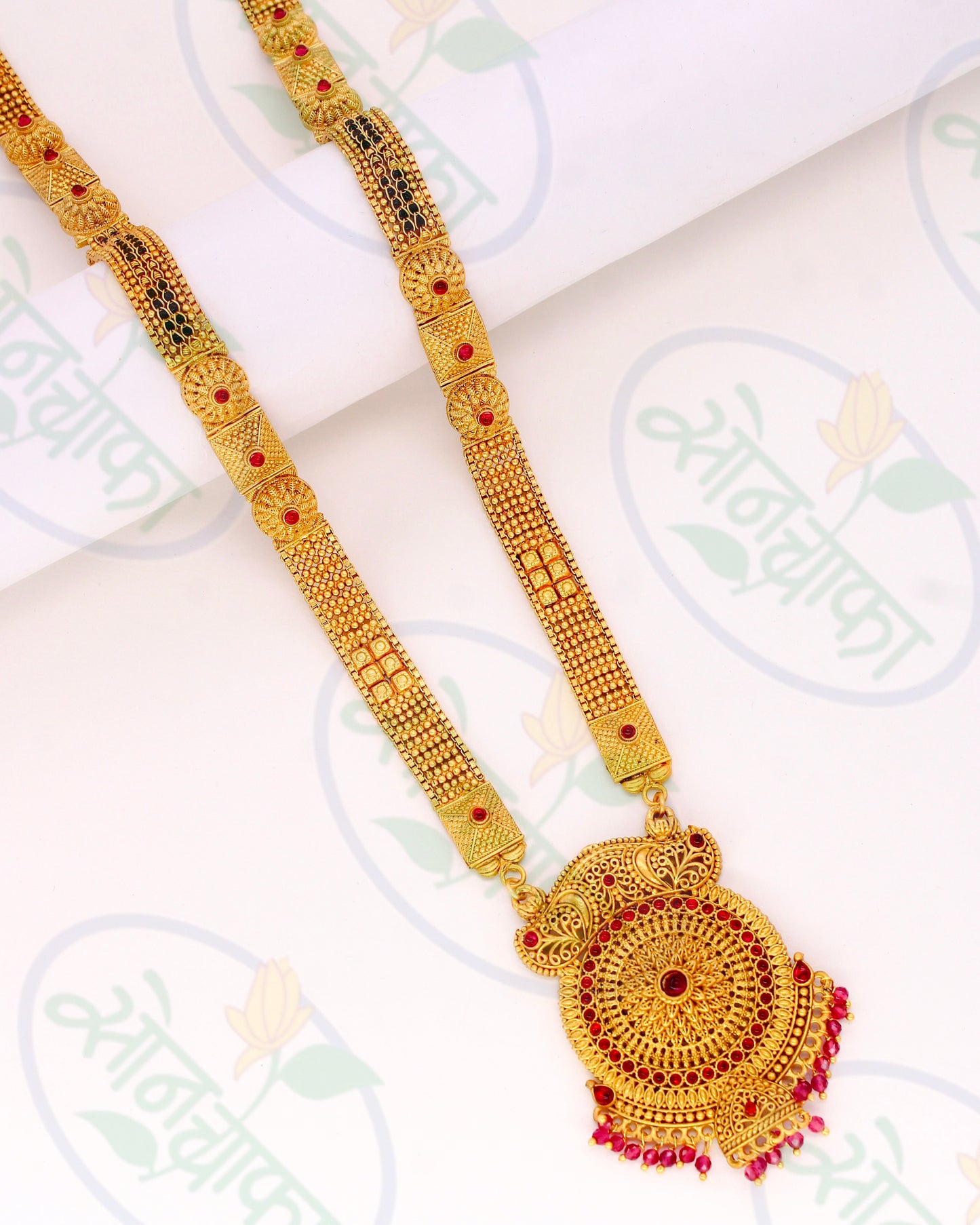 ALLURING PESHWAI MANGALSUTRA