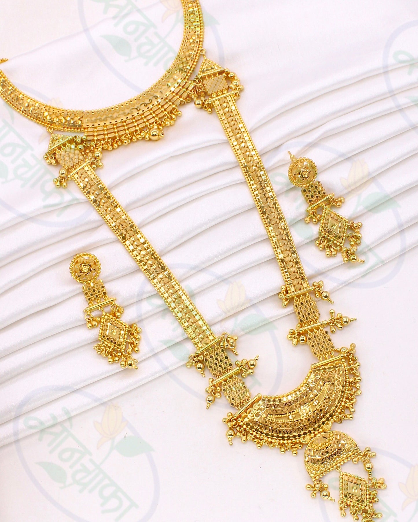 HALF MOON DESIGNER NECKLACE
