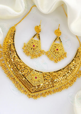 MAJESTIC GOLD PLATED NECKLACE
