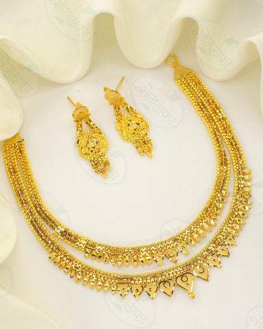 ALLURING GOLD PLATED NECKLACE