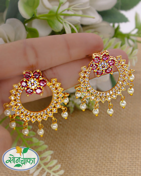 SPARKLING FLORAL EARRINGS