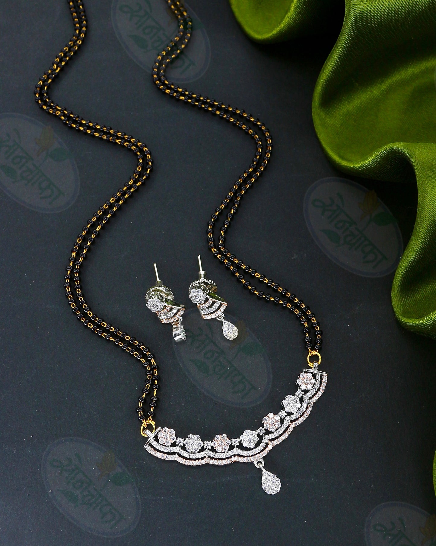 MODISH DAINTY DIAMOND  MANGALSUTRA