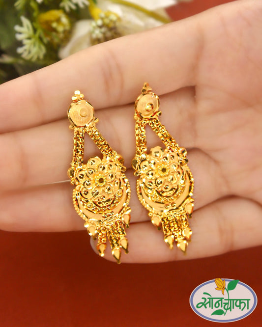 ADORABLE GOLD PLATED JHUMKI