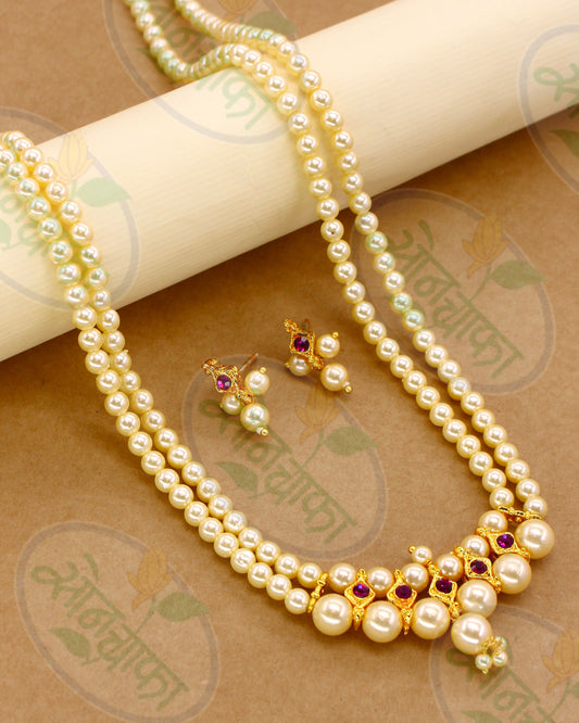 ALLURING MOTI NECKLACE