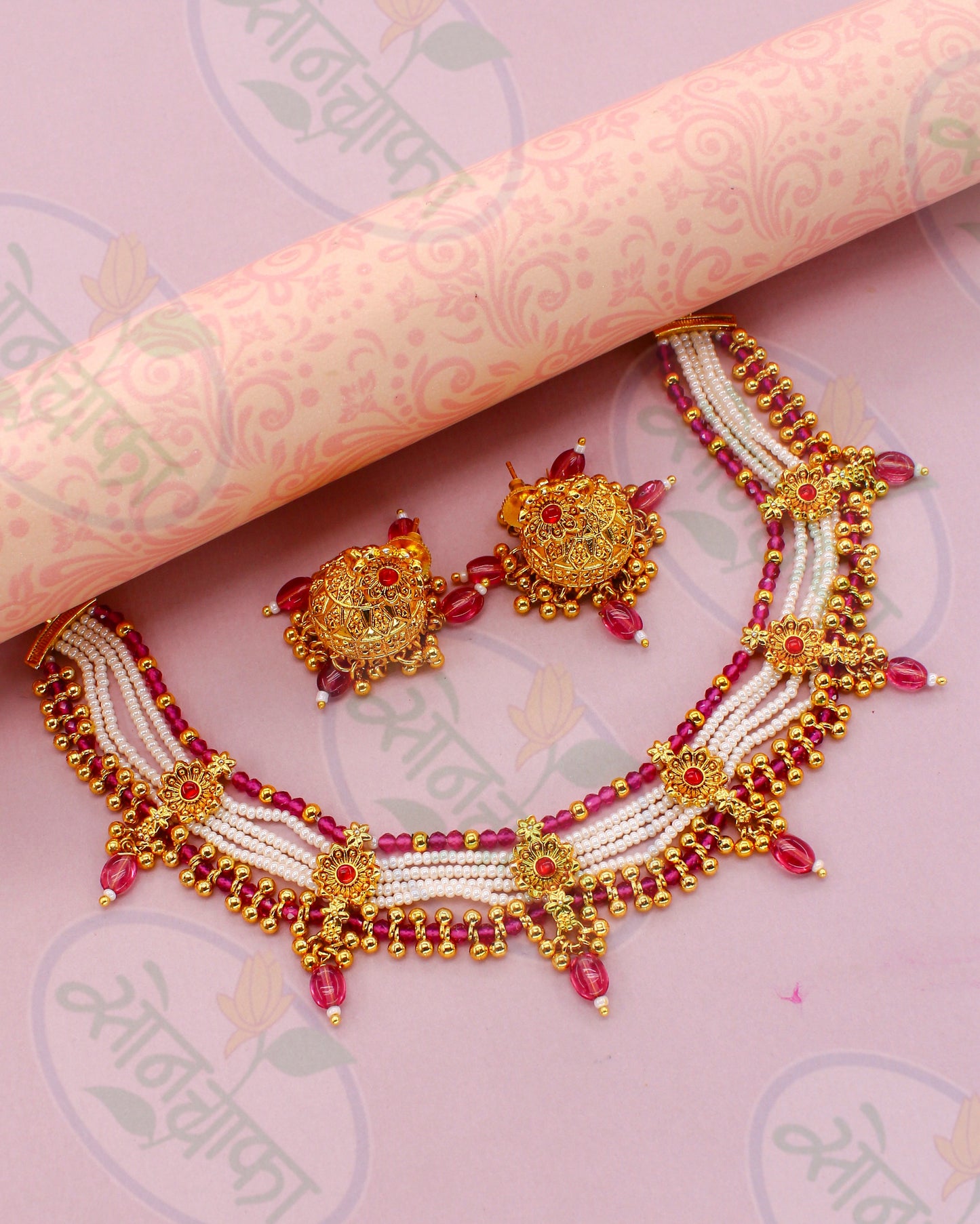 CLASSIC PEARL BEADS NECKLACE