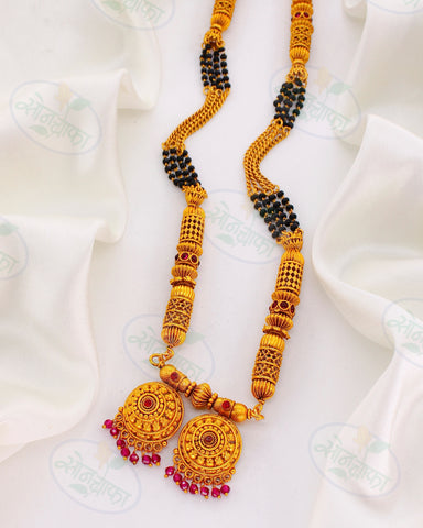 GLINTING MATTE GOLD MANGALSUTRA