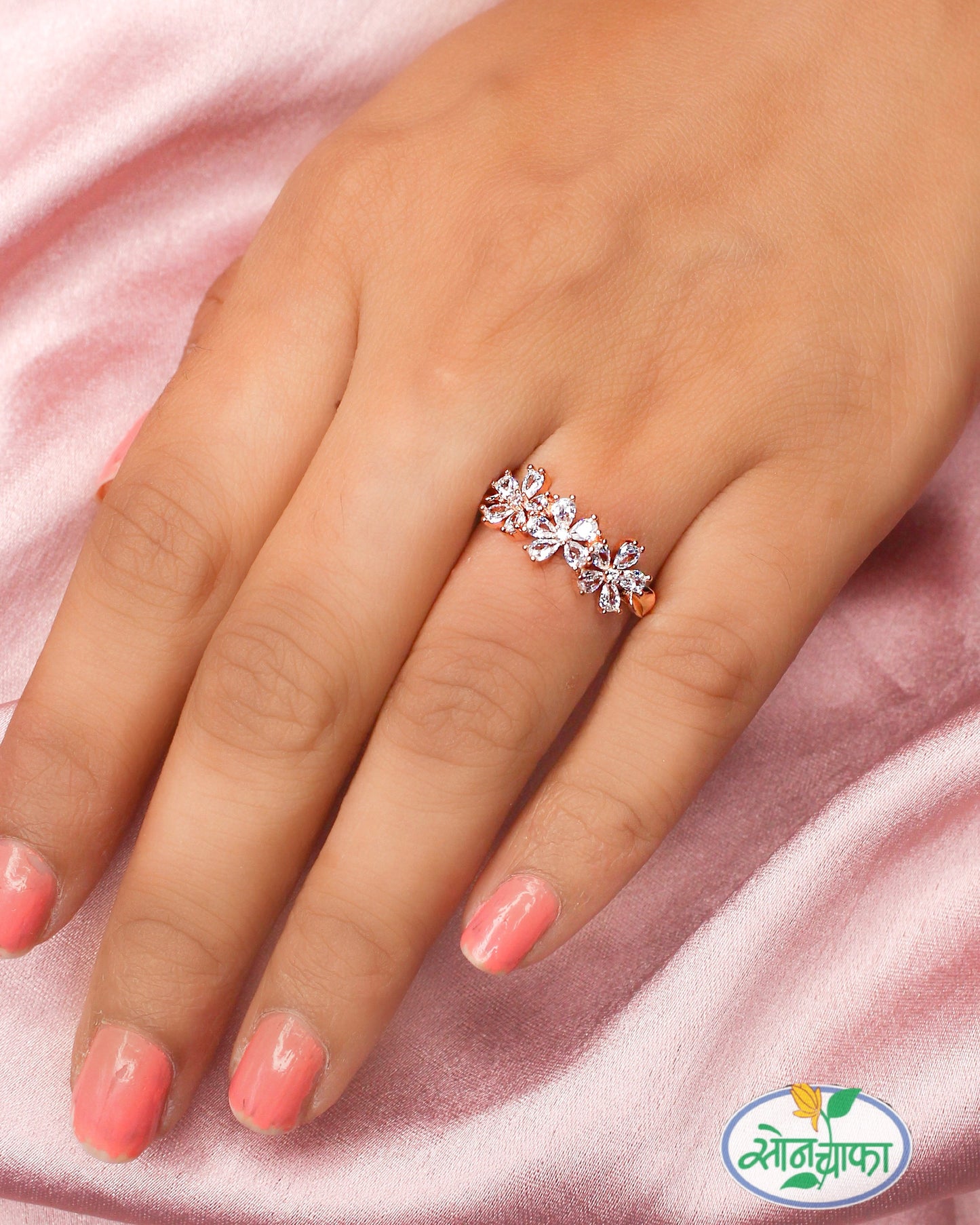 DELIGHT DIAMOND RING