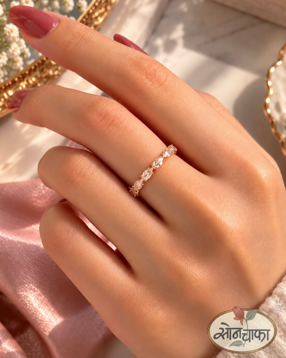 APPEALING FINGER RING