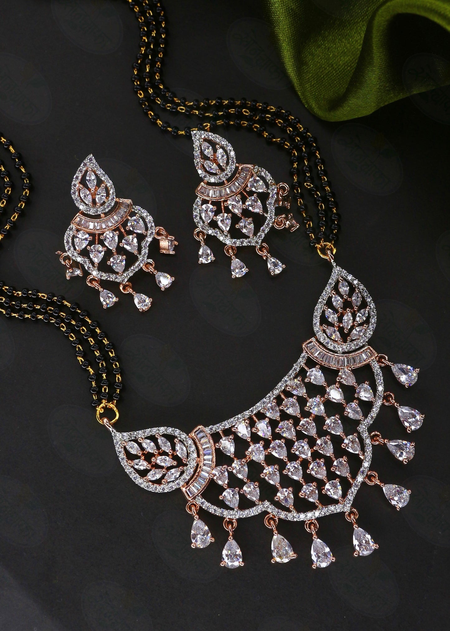 IMPRESSIVE DIAMOND MANGALSUTRA