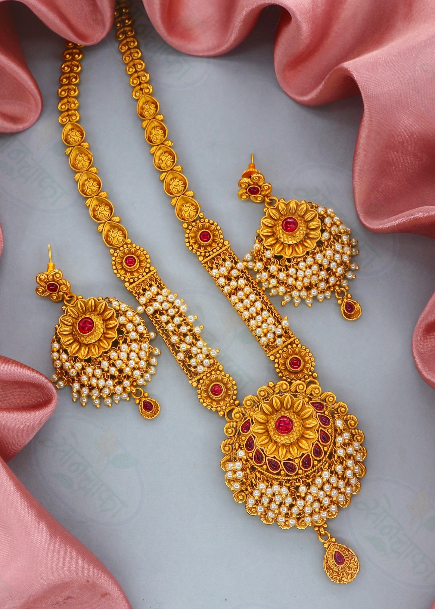 BEAUTIFUL FLORAL AHILYA NECKLACE