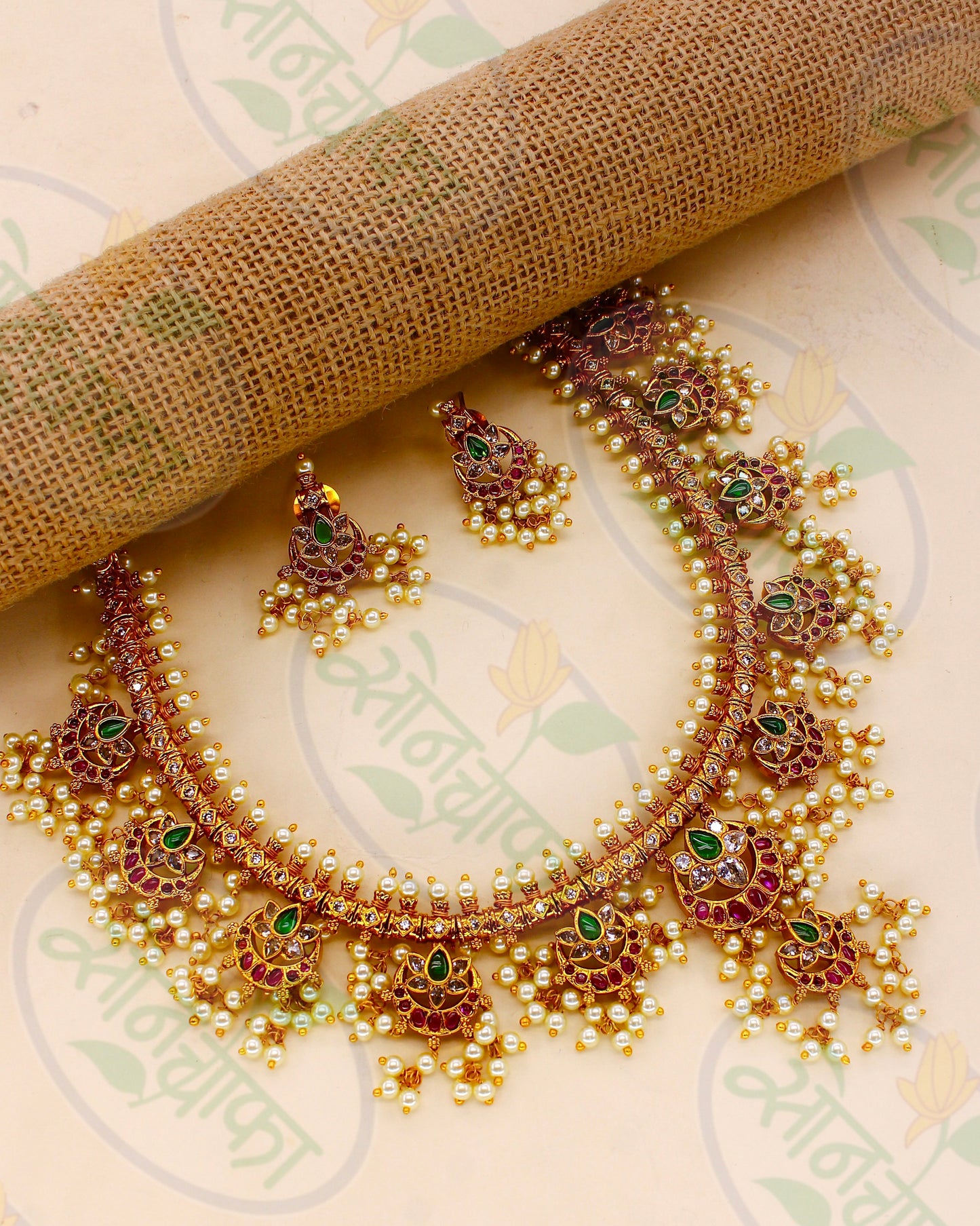 KEMP STONE DESIGNER NECKLACE