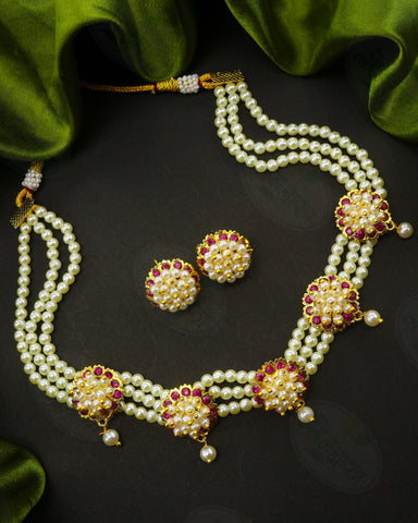 STUNNING PEARL NECKLACE