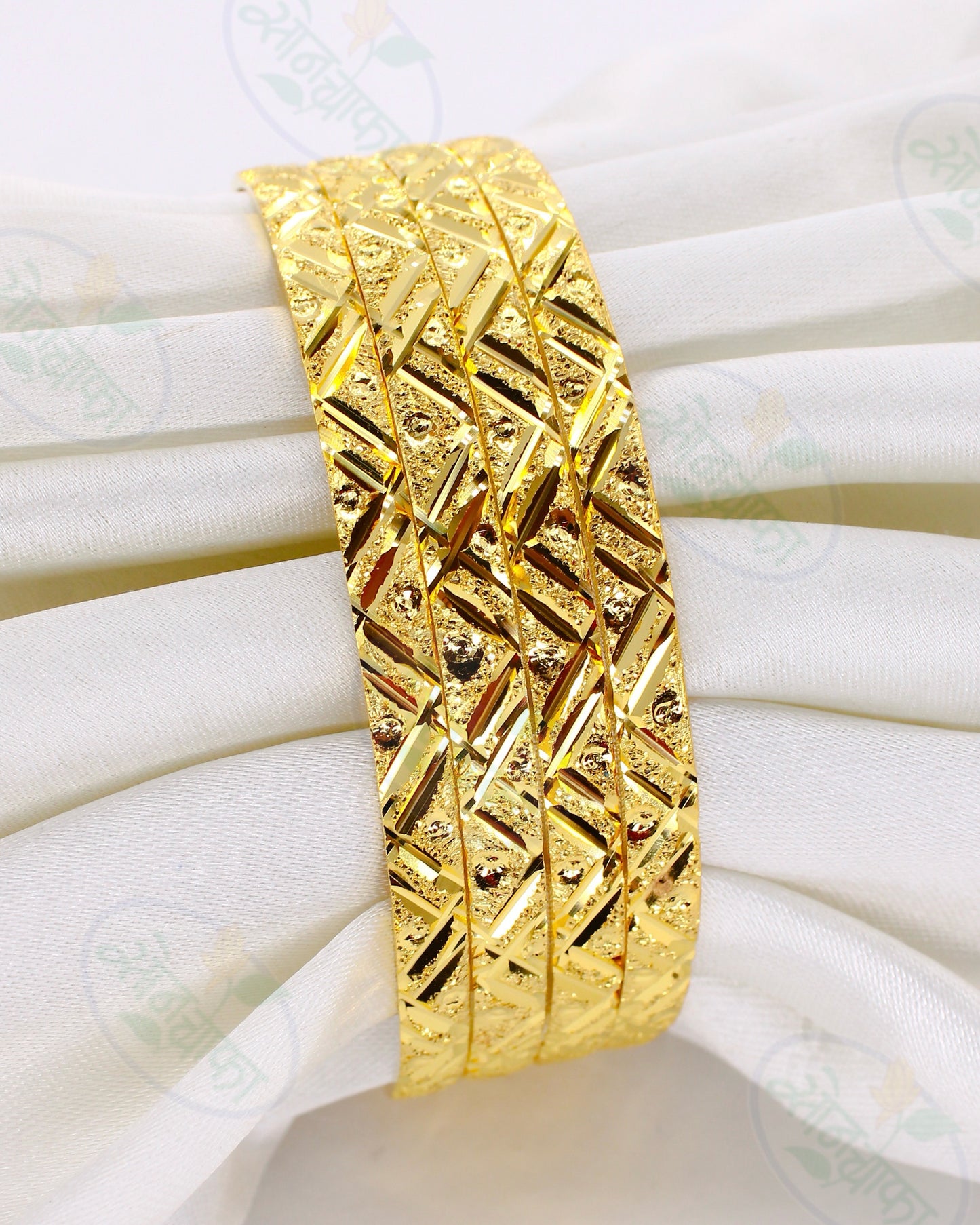 4 PC GOLD PLATED BANGLES