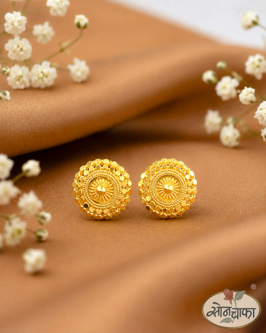 CLASSIC GOLD PLATED EAR STUDS
