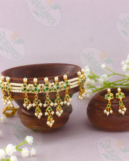 BEAUTIFUL GREEN STONE CHINCHPETI