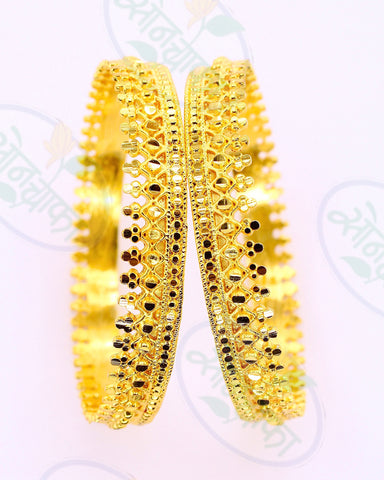 TRADITIONAL ANTIQUE BANGLES