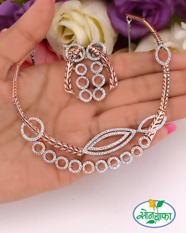 INTRICATE DIAMOND NECKLACE