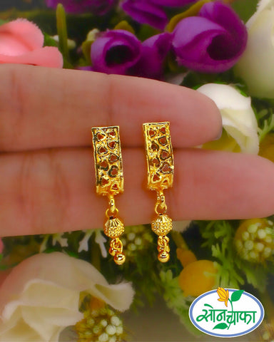 TRENDY GOLD PLATED EARRINGS