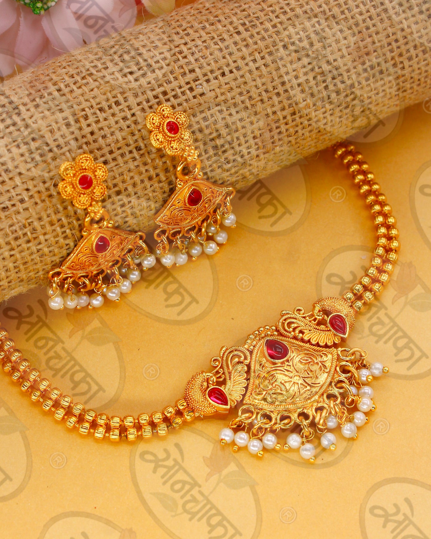 GRACEFUL DESIGNER CHOKER SET