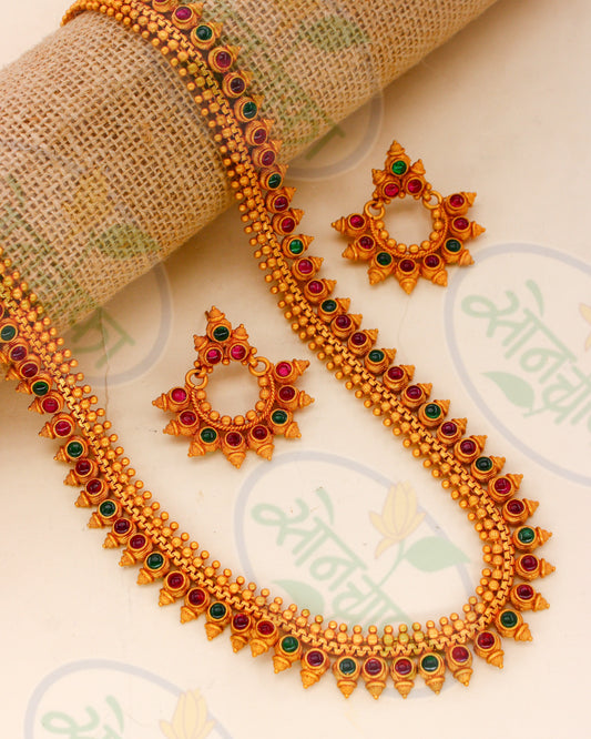 RADIANT PEASHWAI NECKLACE