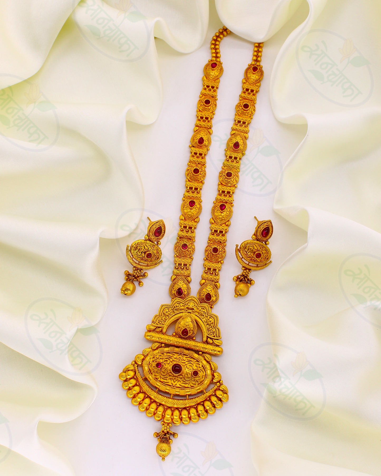 ENTICING PESHWAI NECKLACE