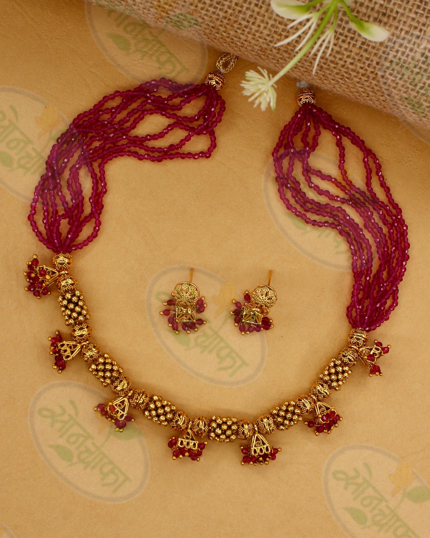 BRILLIANT ANTIQUE NECKLACE