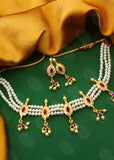 GRACEFUL MOTI NECKLACE