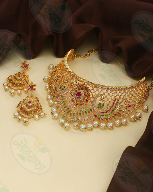 DELIGHT PEACOCK NECKLACE