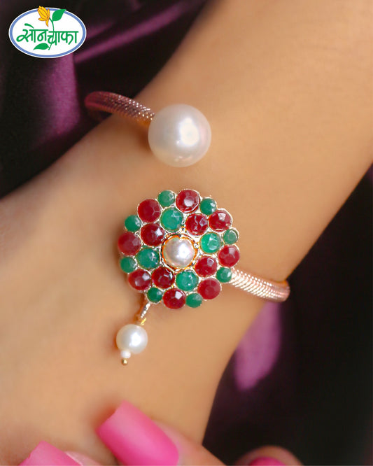 RADIANT FLORAL DIA BRACELET