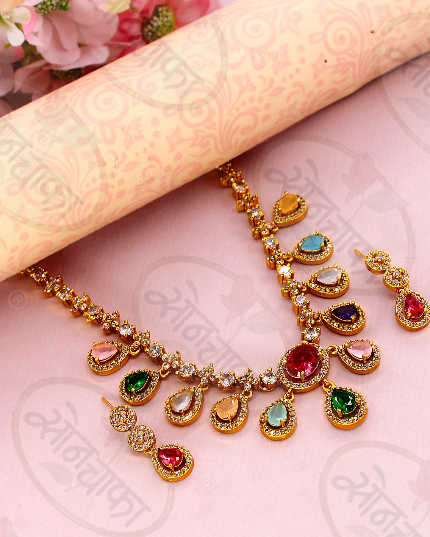 DROPLET DESIGNER NECKLACE SET
