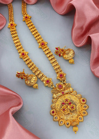 SPARKLING LEAVES RAJWADI NECKLACE