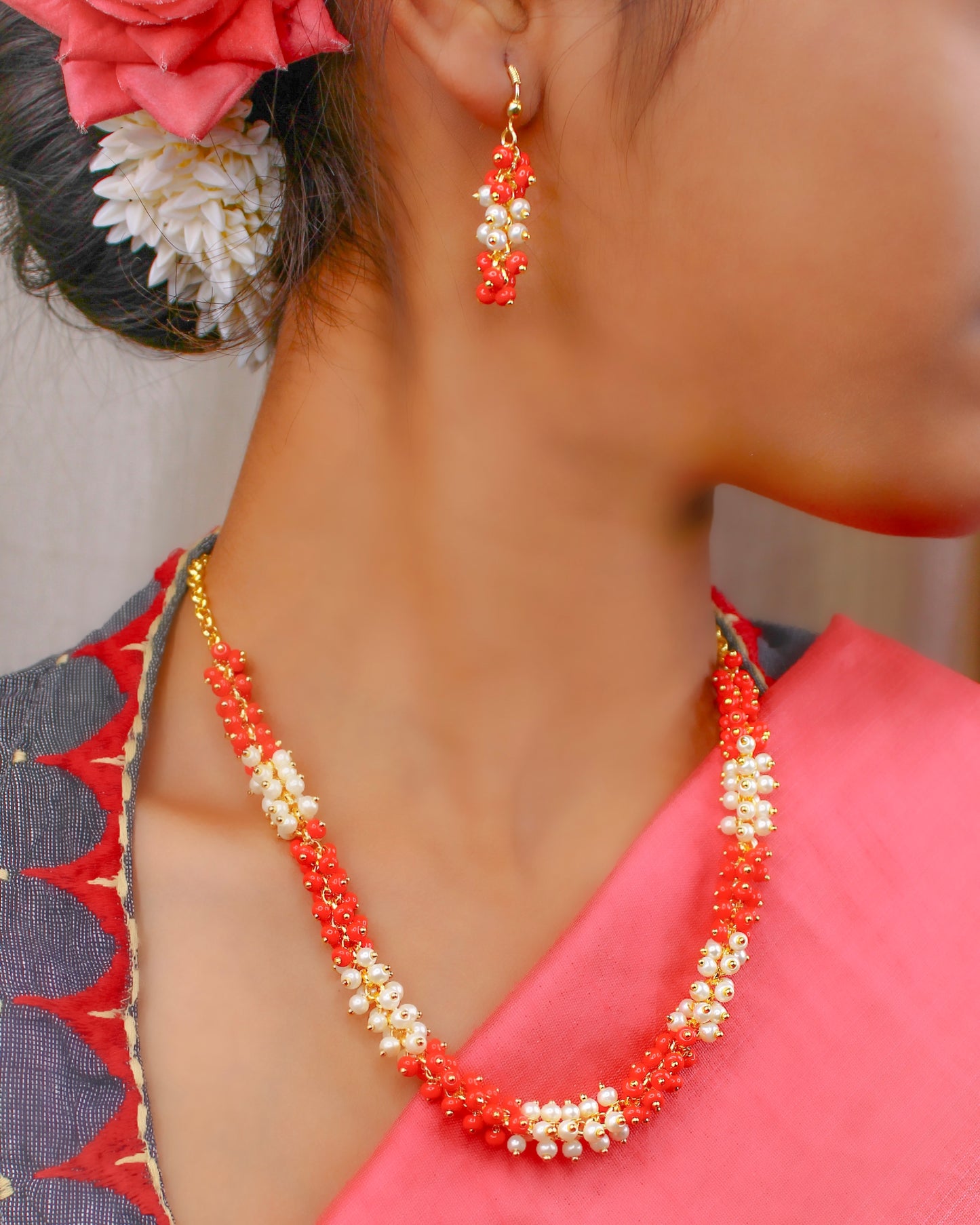 GLORIOUS PEARL NECKLACE