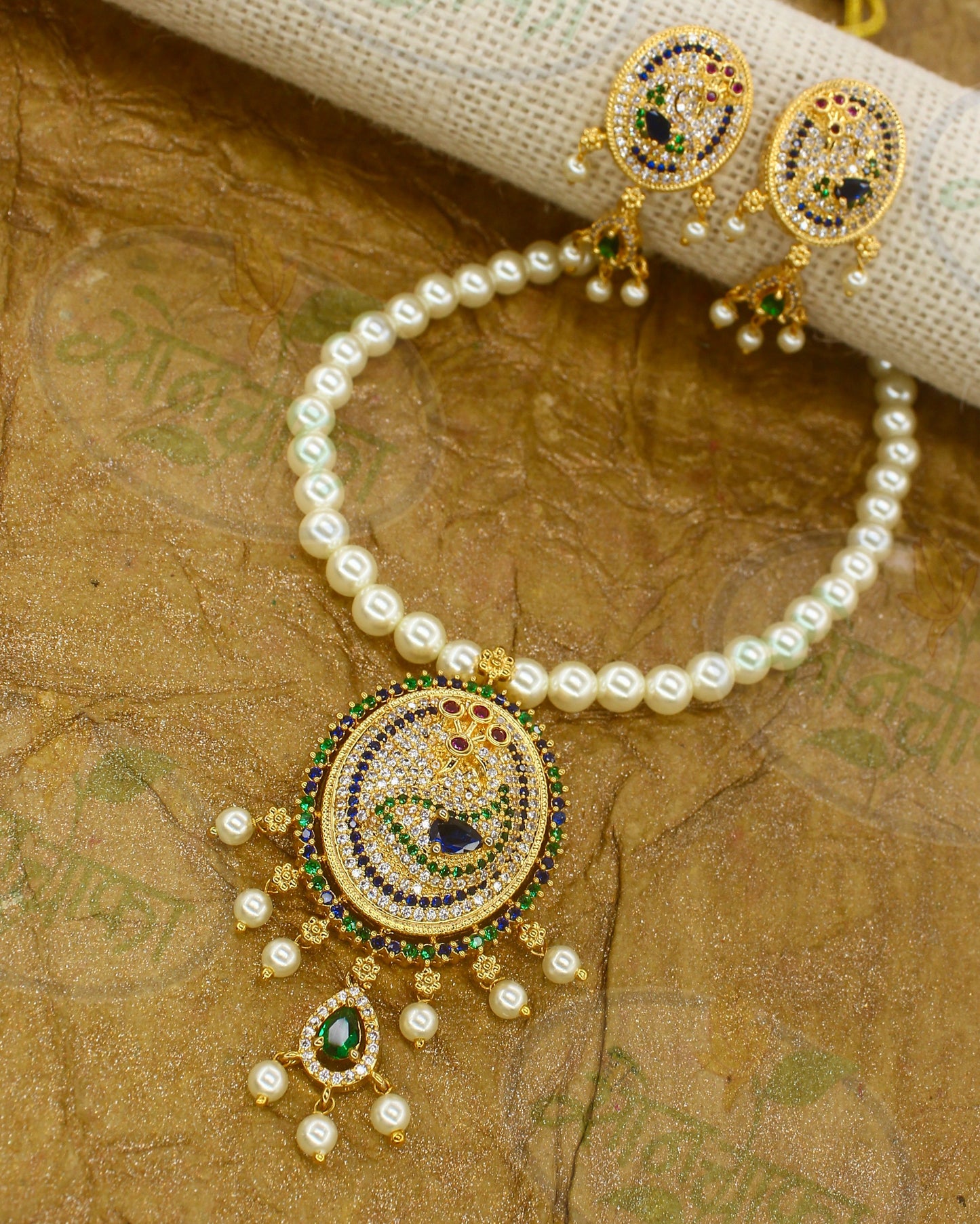 FANCY PEACOCK NECKLACE