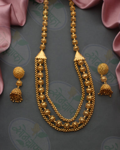 GRACEFUL DESIGNER NECKLACE