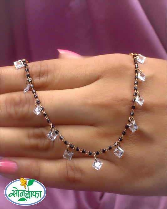 SHIMMERING SQUARE DIAMOND MANGALSUTRA