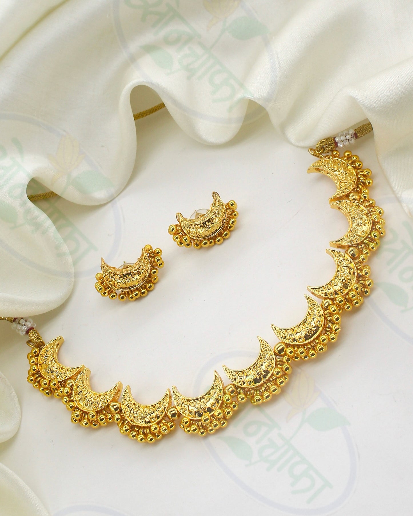 HALF MOON DESIGNER NECKLACE