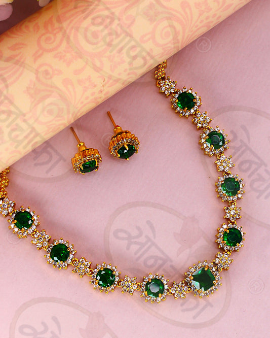 ATTRACTIVE ANTIQUE NECKLACE
