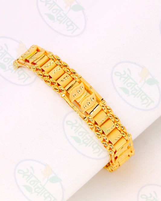 STYLISH GOLD PLATED BRACELATE