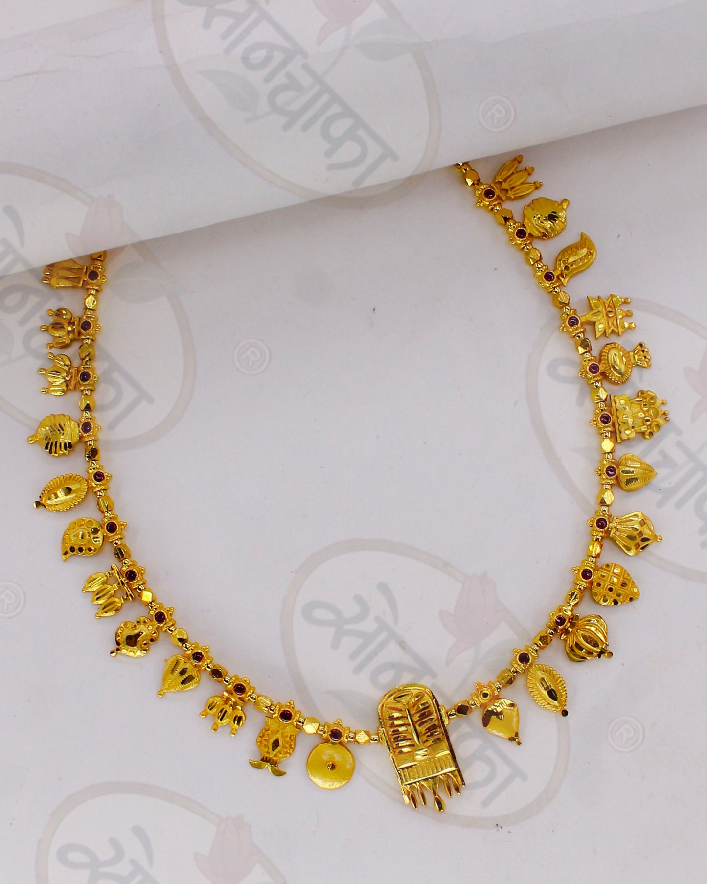 SOUTH INDIAN NECKLACE