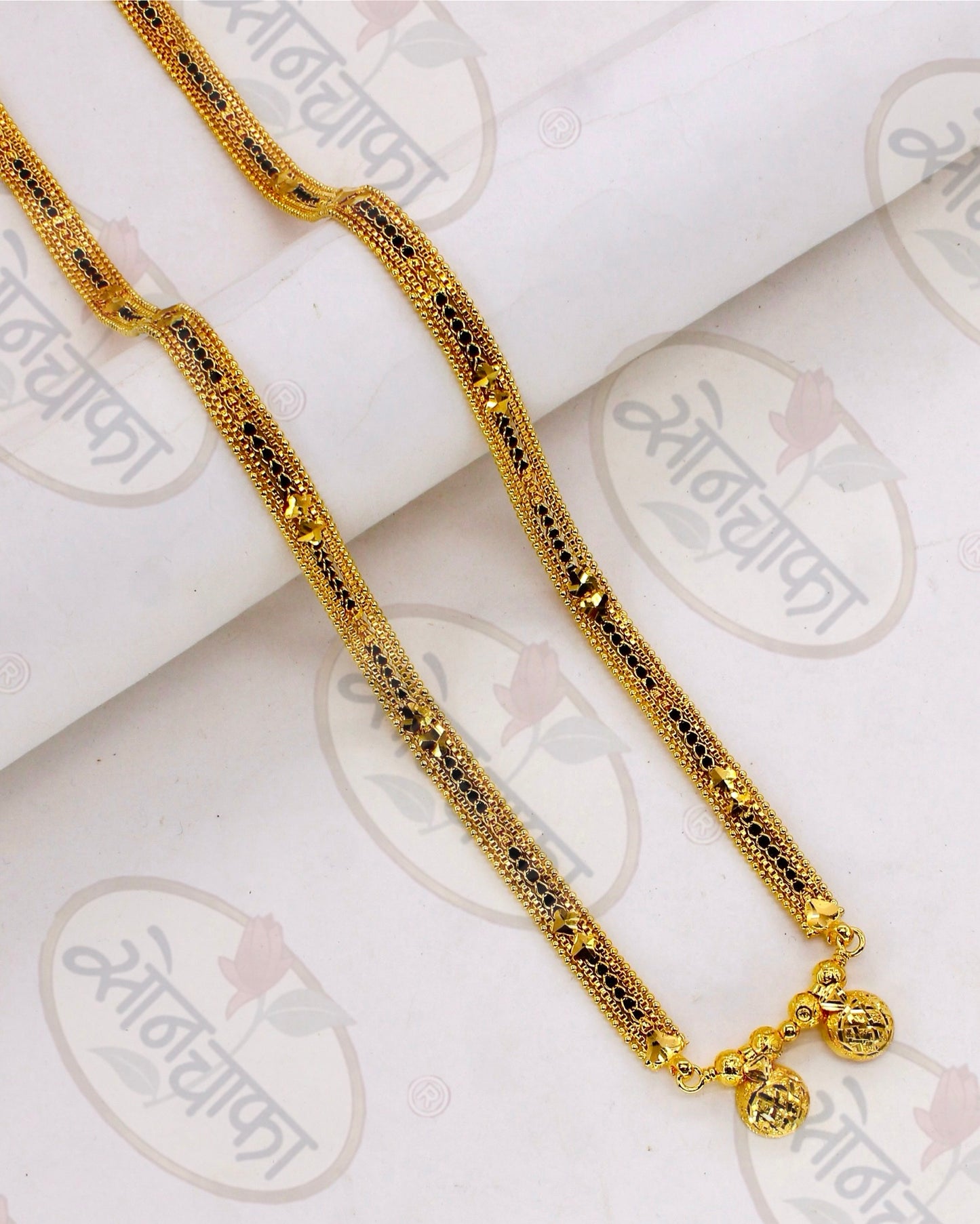 TRADITIONAL WATI PENDANT MANGALSUTRA