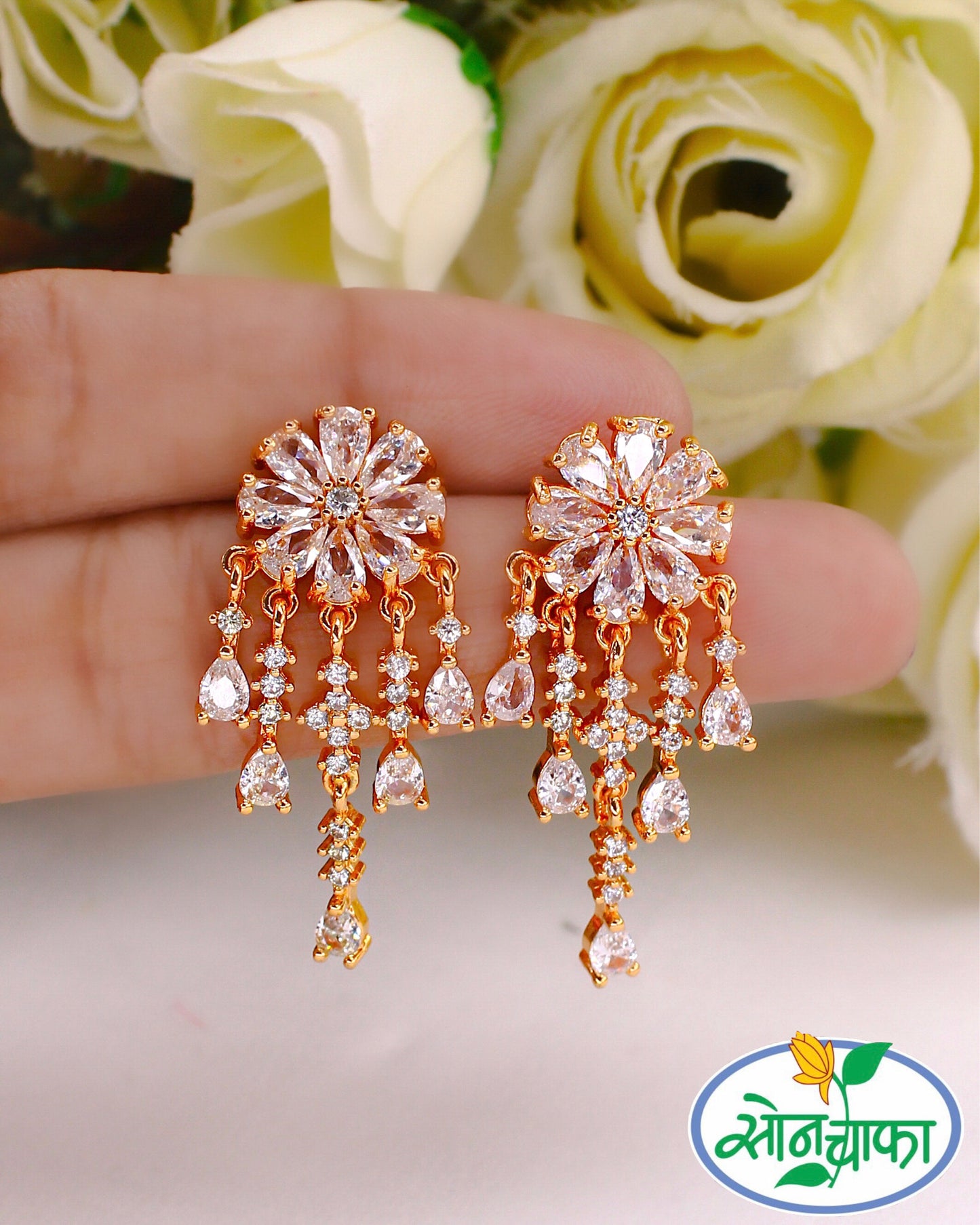 GLEAMING GLOSSY DIAMOND EARRINGS