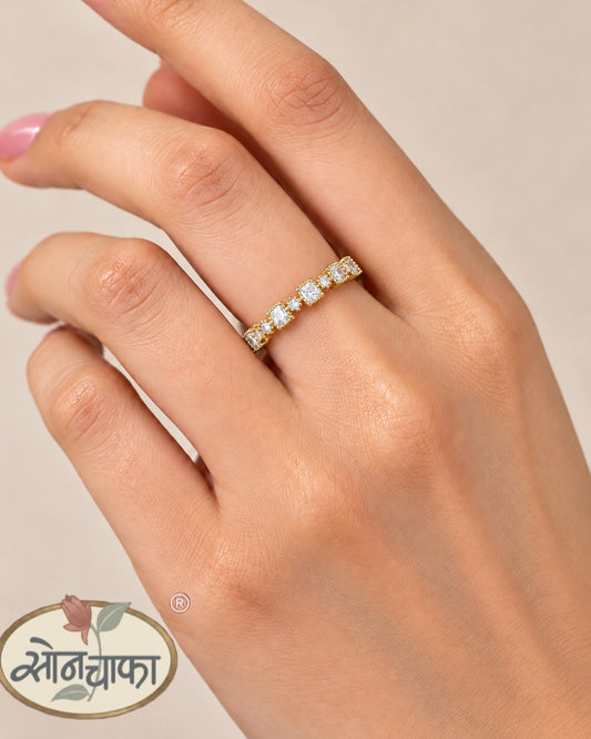 FANCY DIAMOND RING